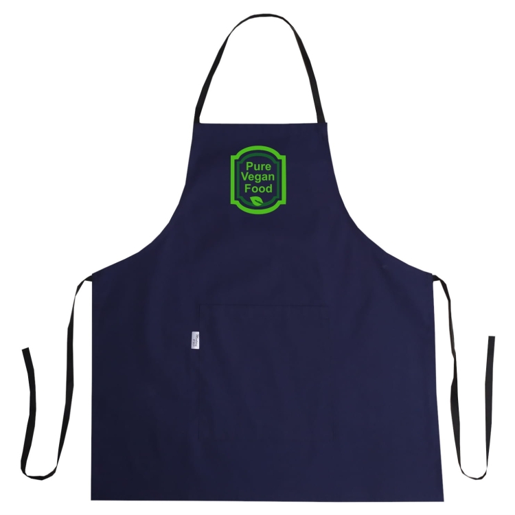 Köög apron 'Pure vegan food' kasutuses.