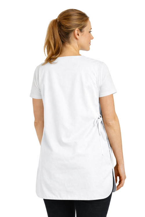 Fartuszek kuchenny wkładany przez głowę zawiązywany z boku z podwójną kieszenią kolor biały widok z tyłu.png